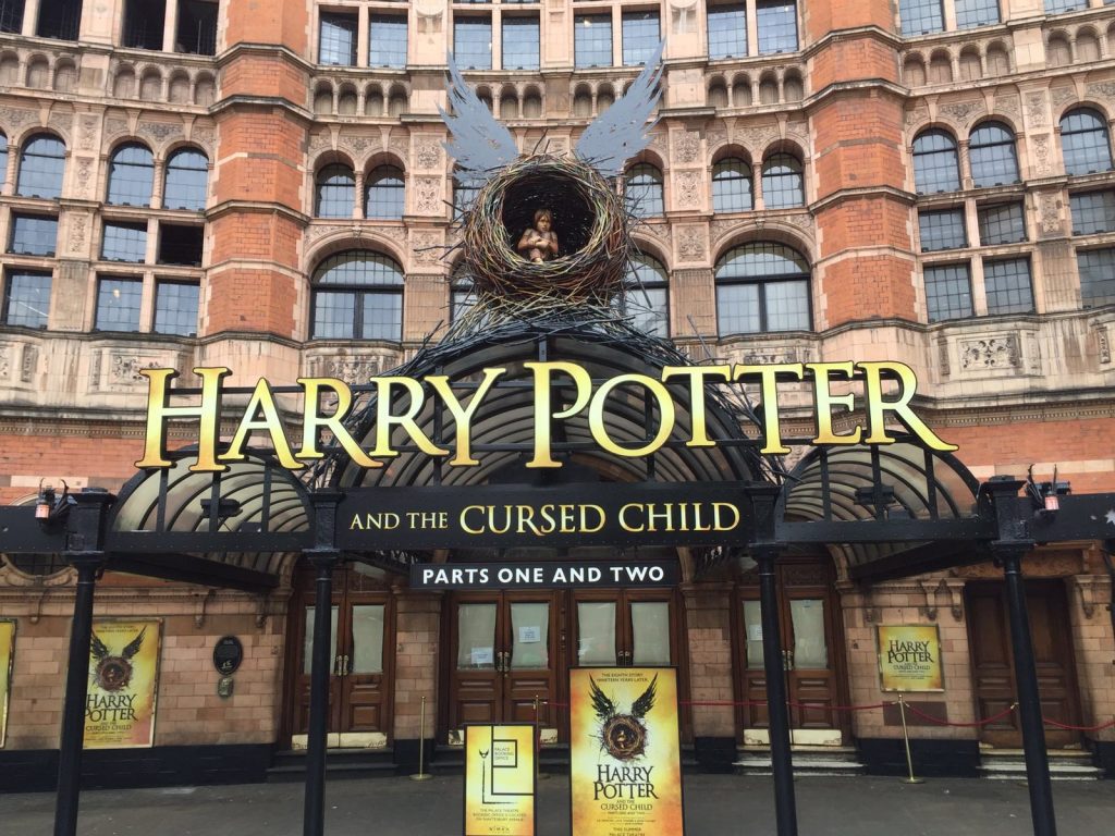 harry potter and the cursed child theatre