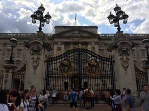 Buckingham Palace gates Kidrated 100 quirky things to do in london 